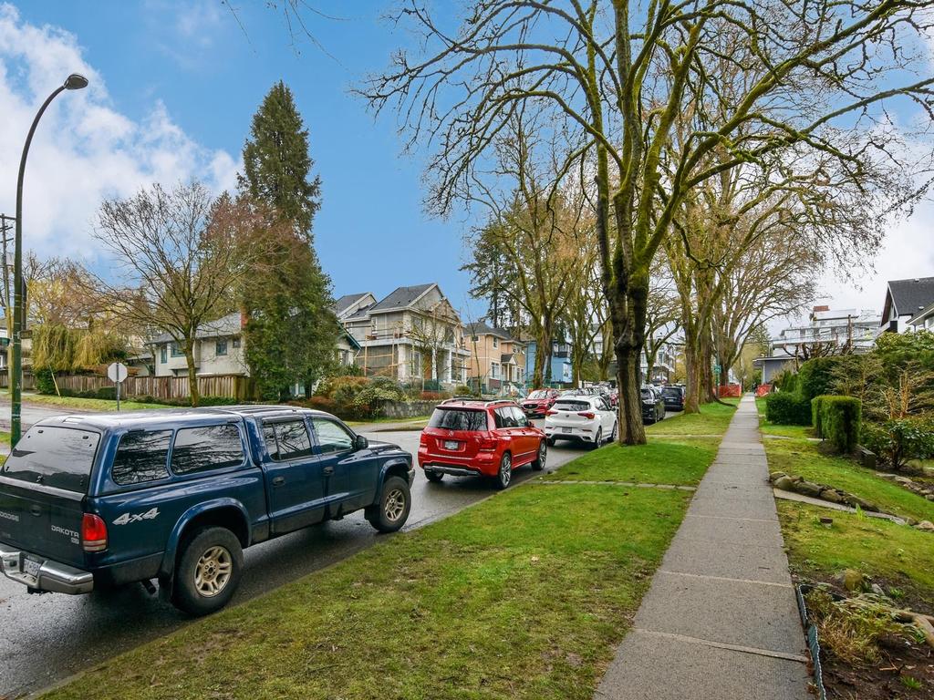 Listing Image for R3098846