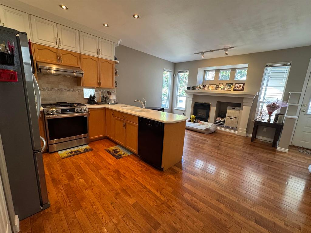 Listing Image for R3098880