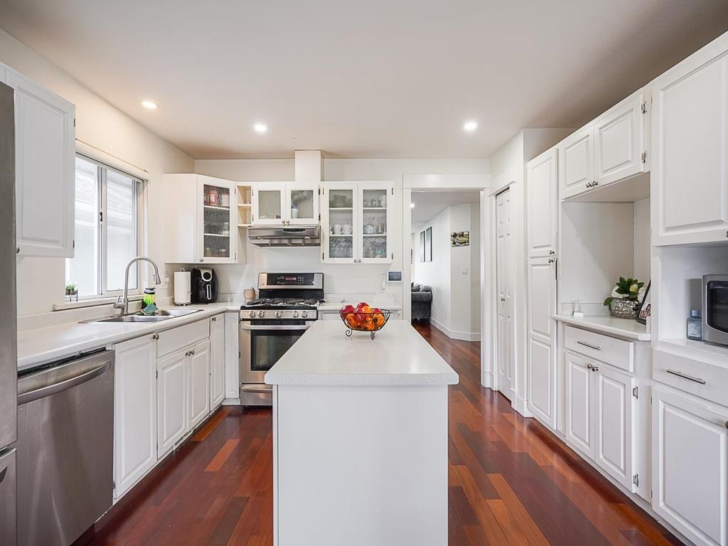 Listing Image for R3098886