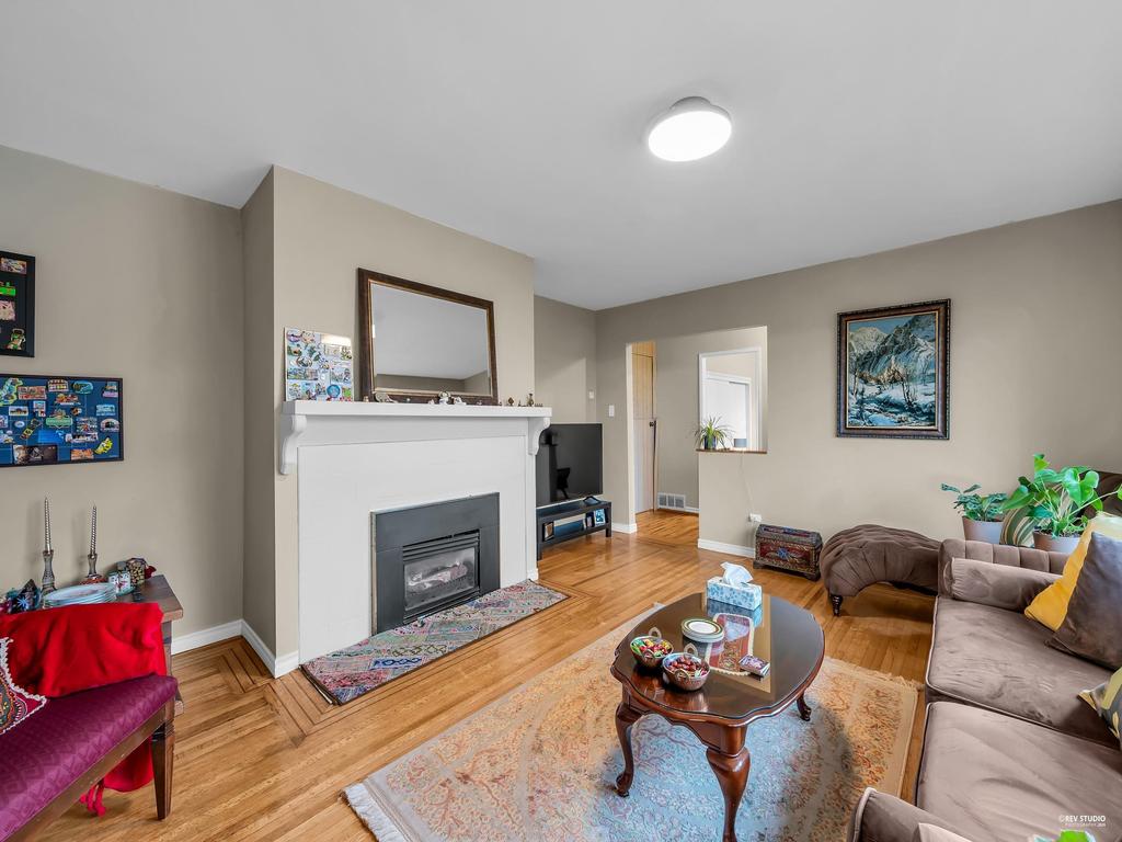 Listing Image for R3098930