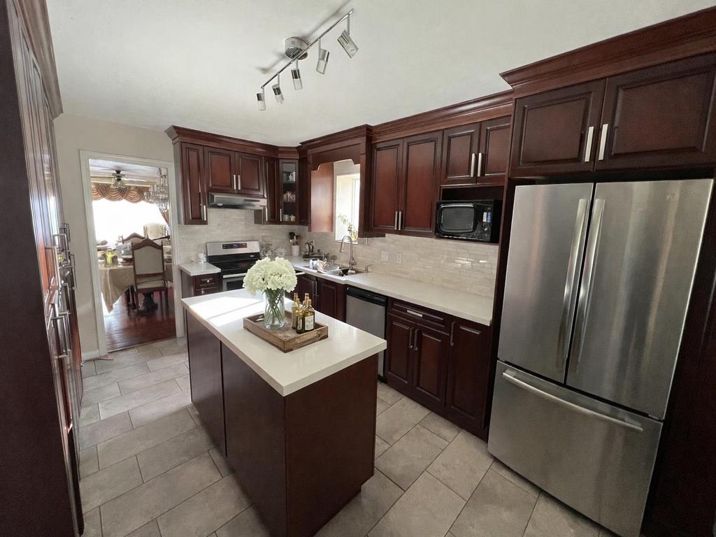 Listing Image for R3098932