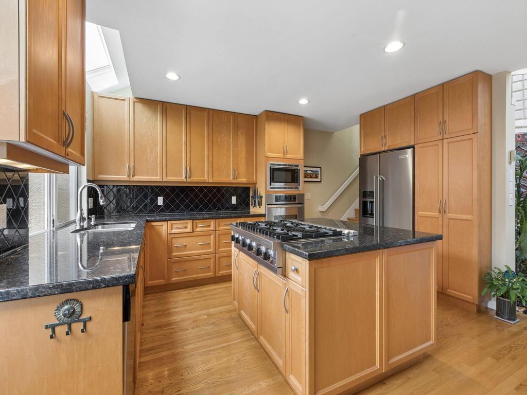 Listing Image for R3098937