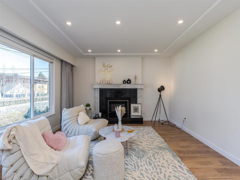 Listing Image for R3098938