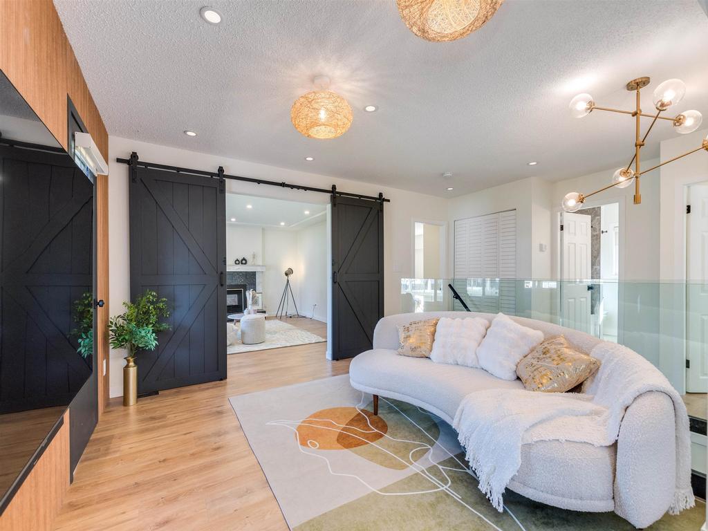 Listing Image for R3098938