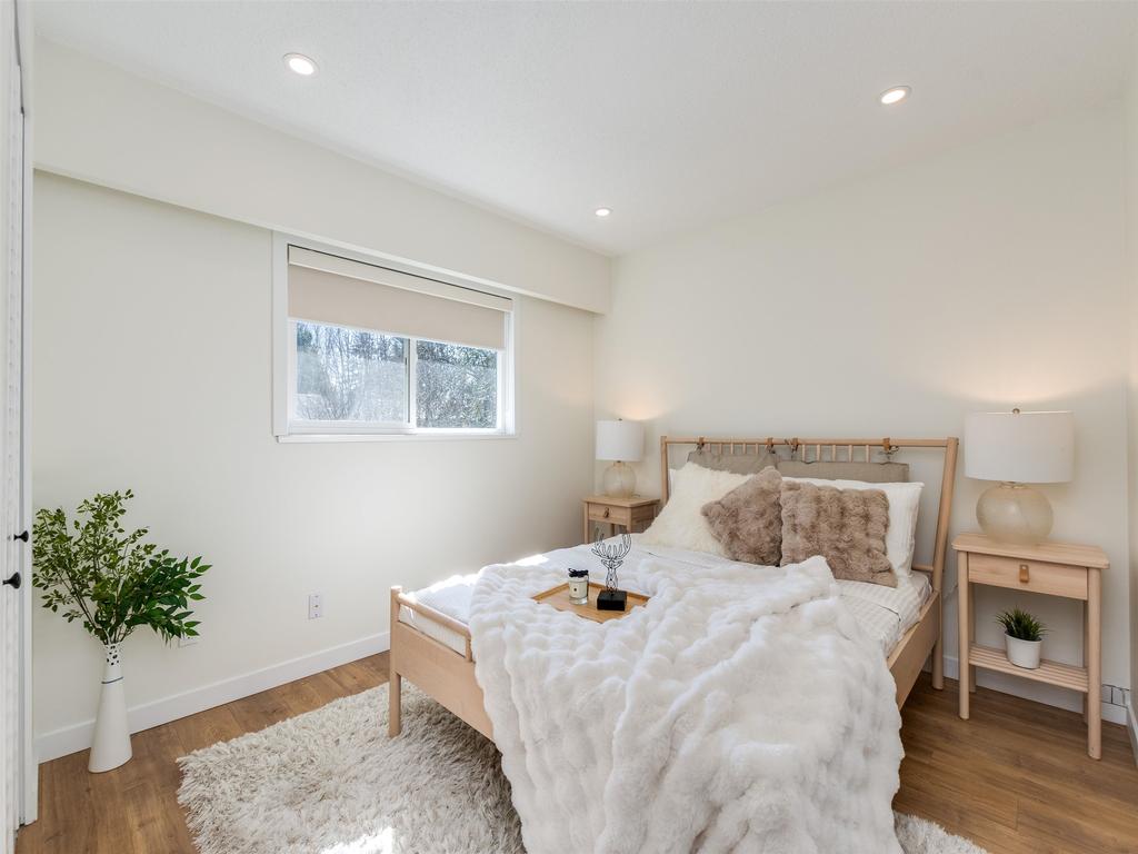 Listing Image for R3098938