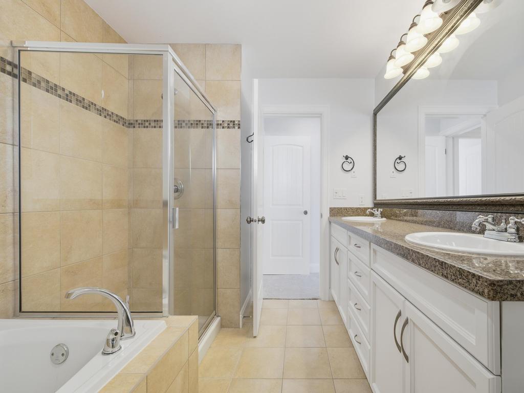 Listing Image for R3098943