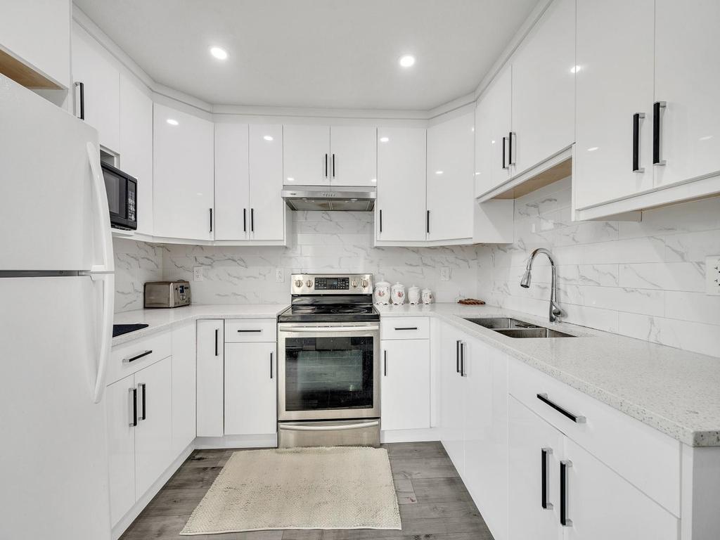 Listing Image for R3098944