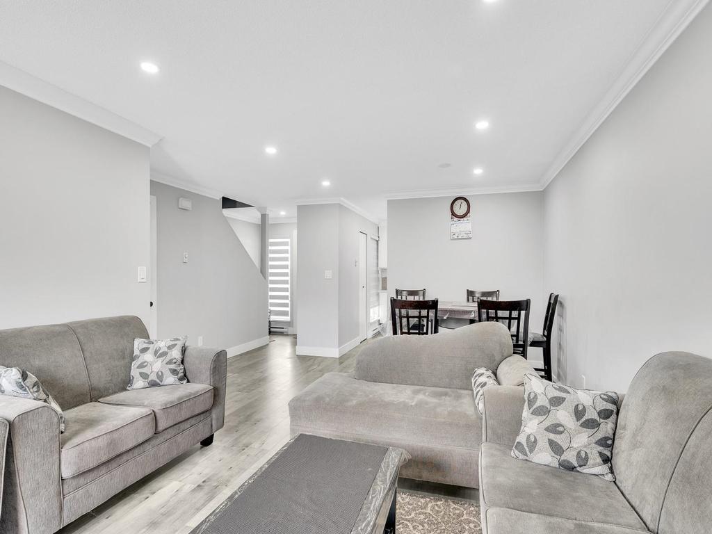 Listing Image for R3098944