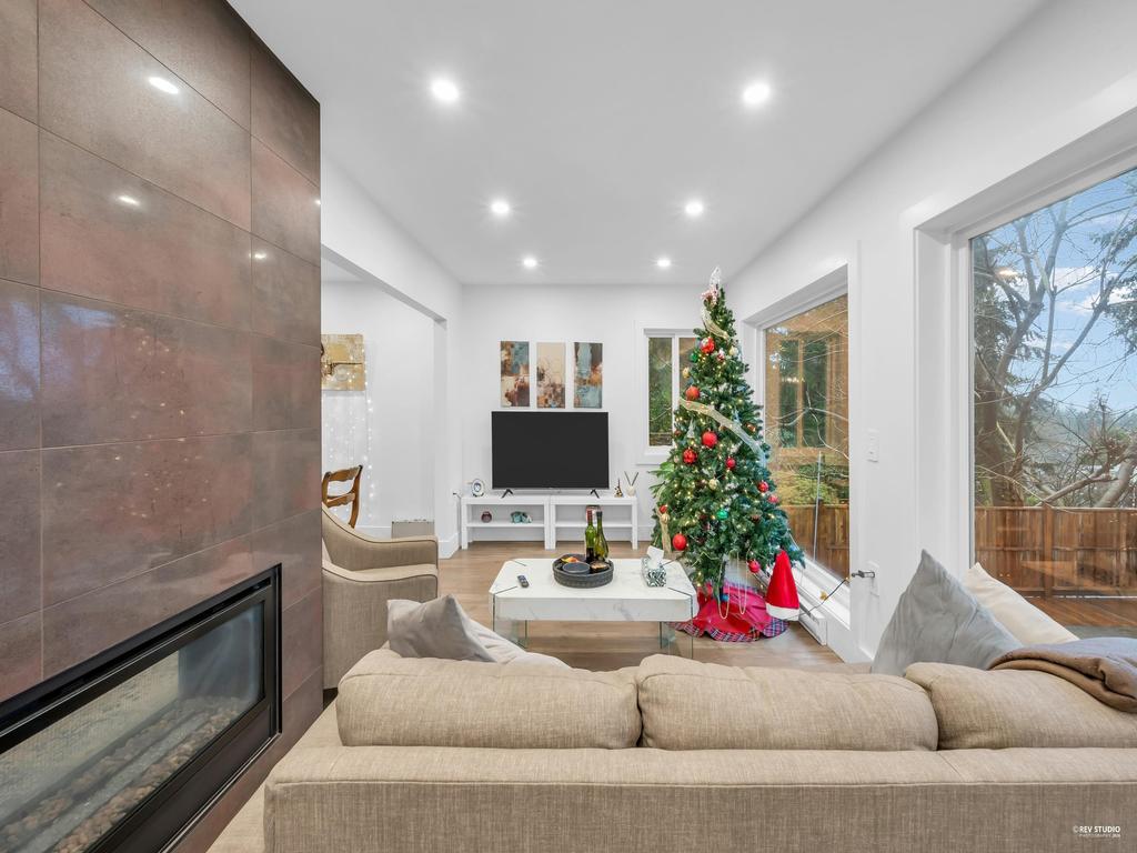 Listing Image for R3098946