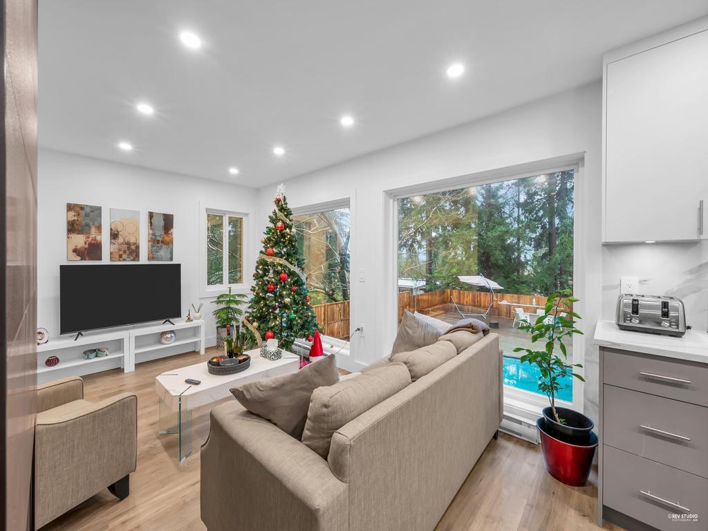 Listing Image for R3098946