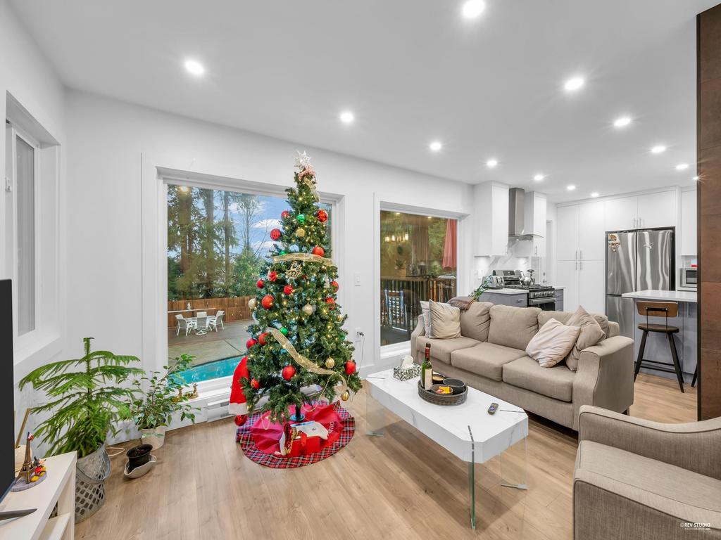 Listing Image for R3098946