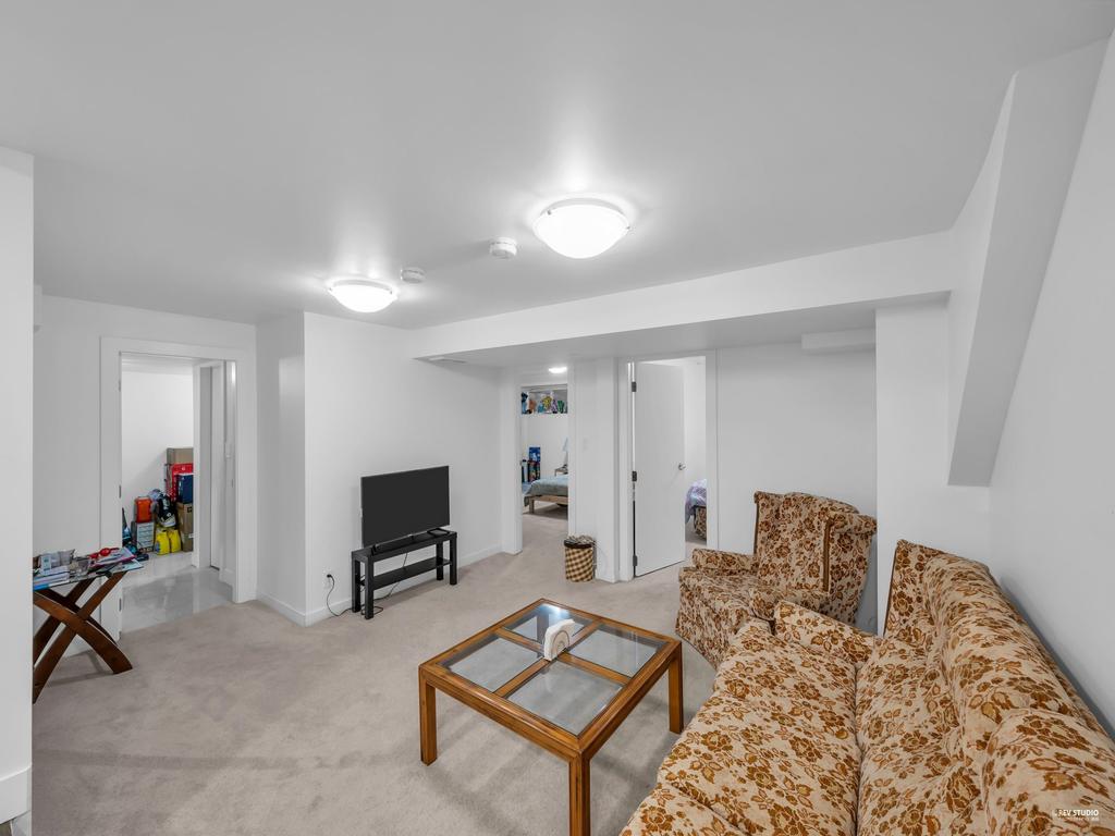 Listing Image for R3098946