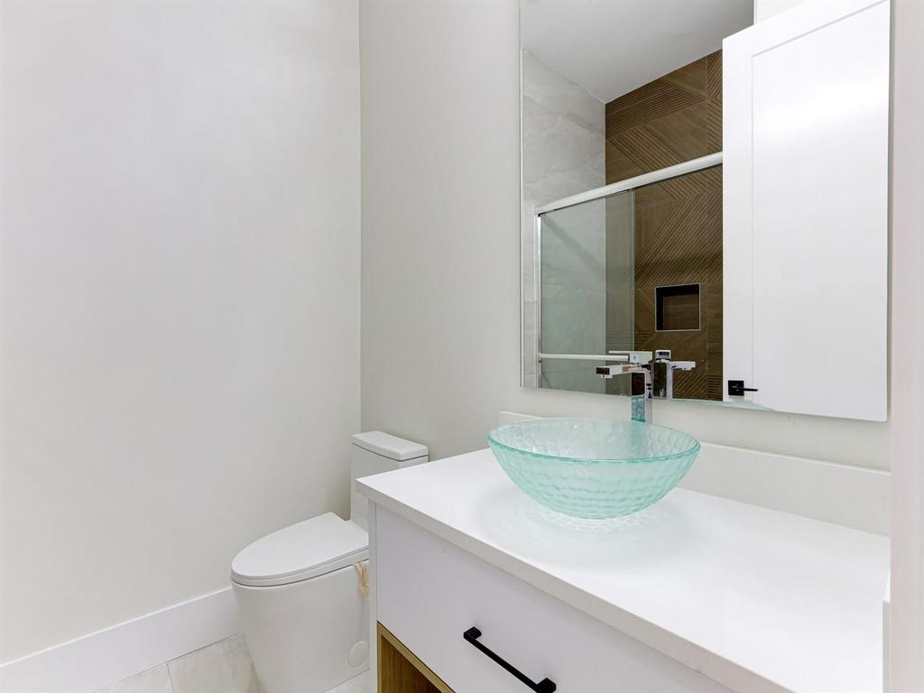 Listing Image for R3098965