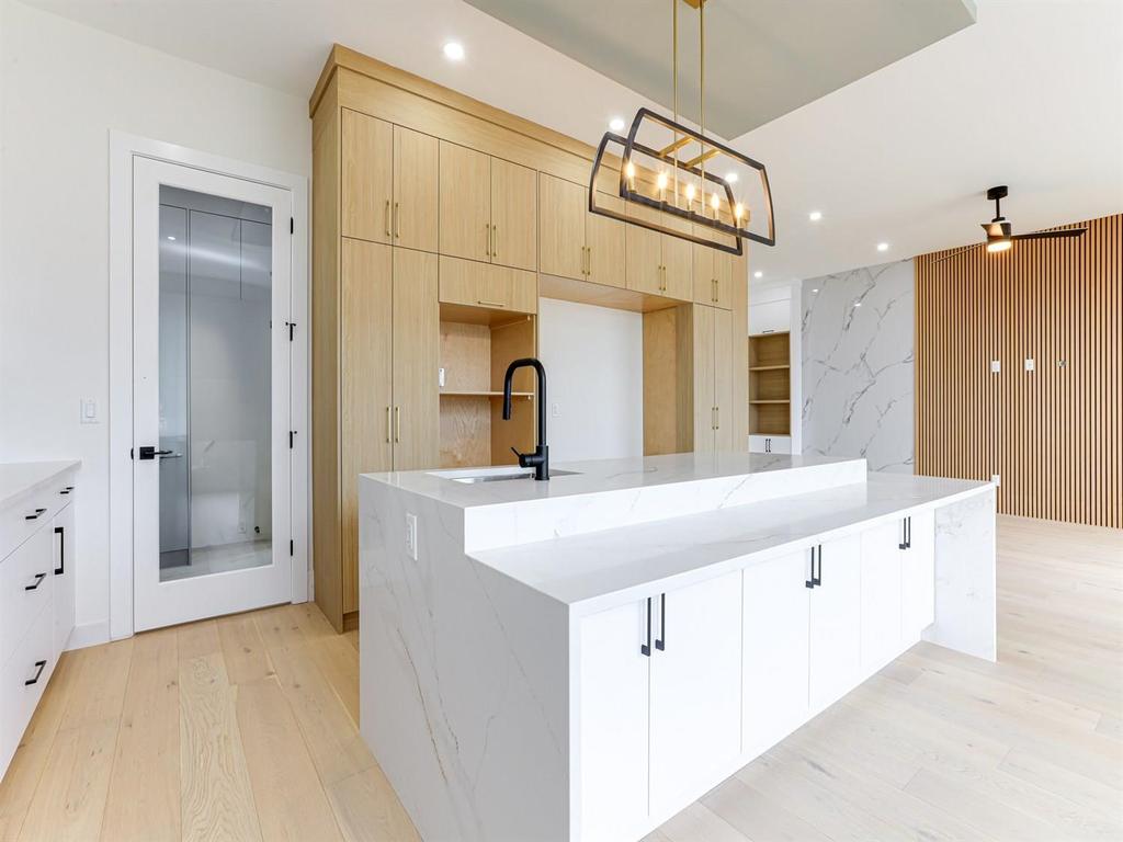 Listing Image for R3098965