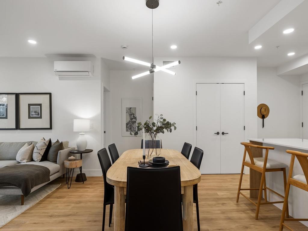 Listing Image for R3098975