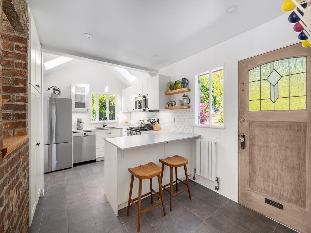 Listing Image for R3098993