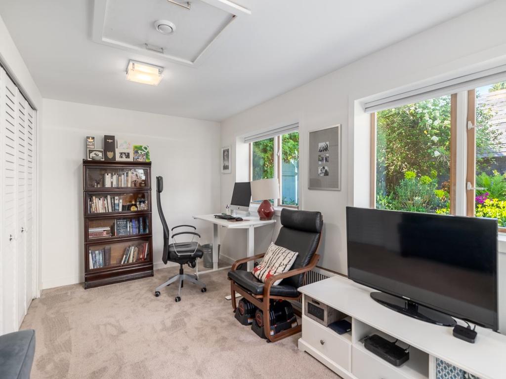 Listing Image for R3098993