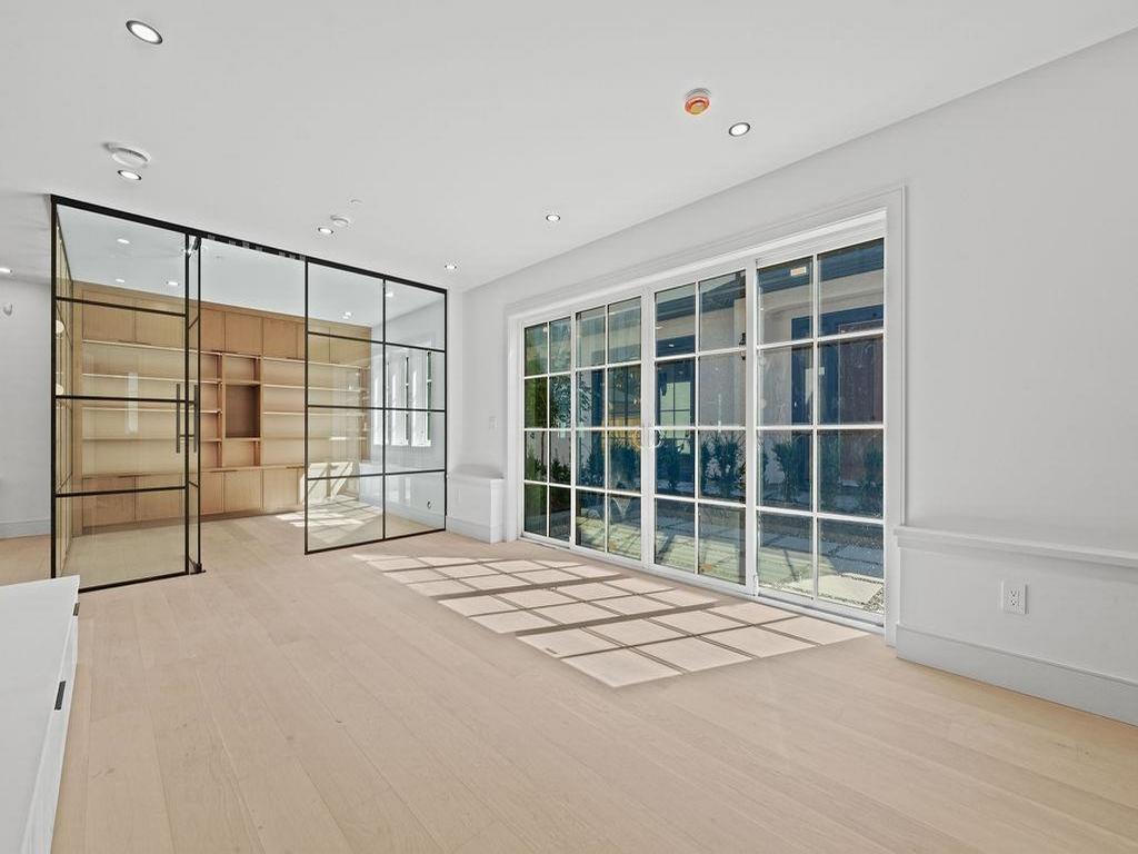 Listing Image for R3099163