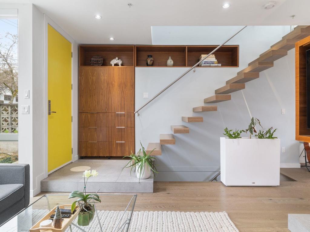 Listing Image for R3099837