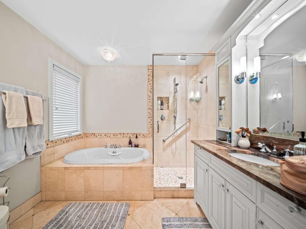 Listing Image for R3099842