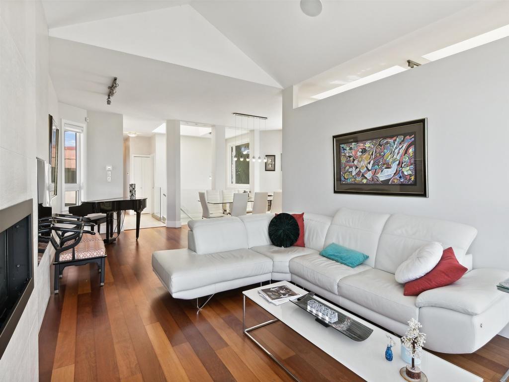 Listing Image for R3099935