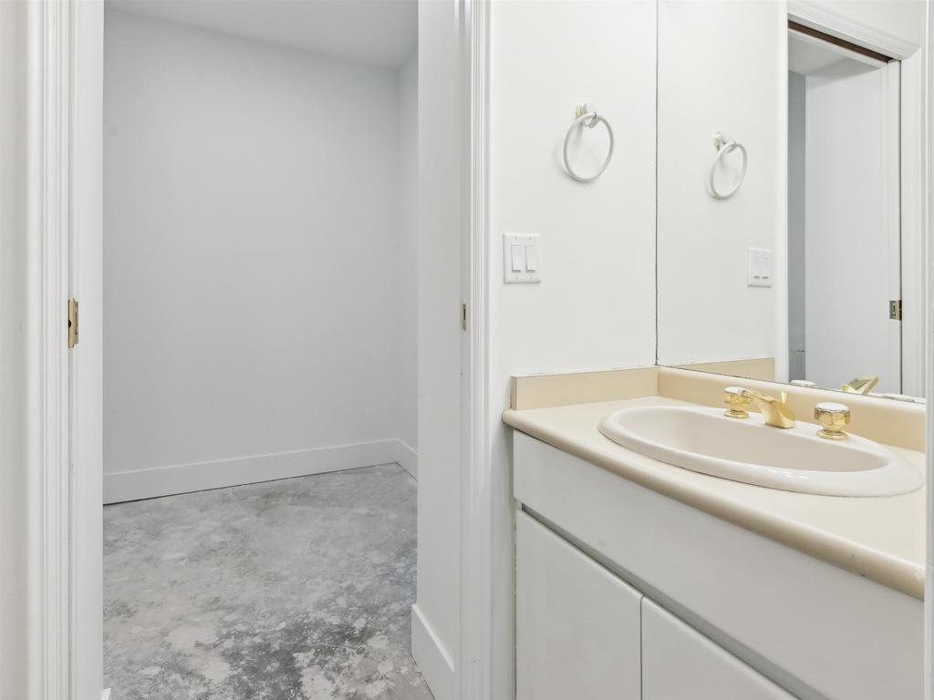 Listing Image for R3099935