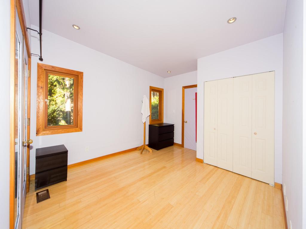 Listing Image for R3100000