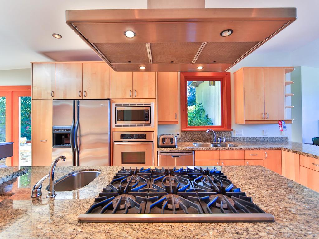 Listing Image for R3100000