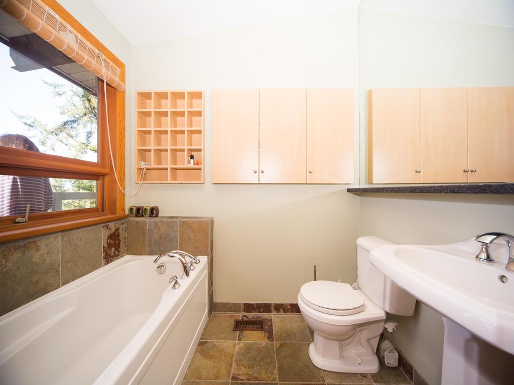 Listing Image for R3100000