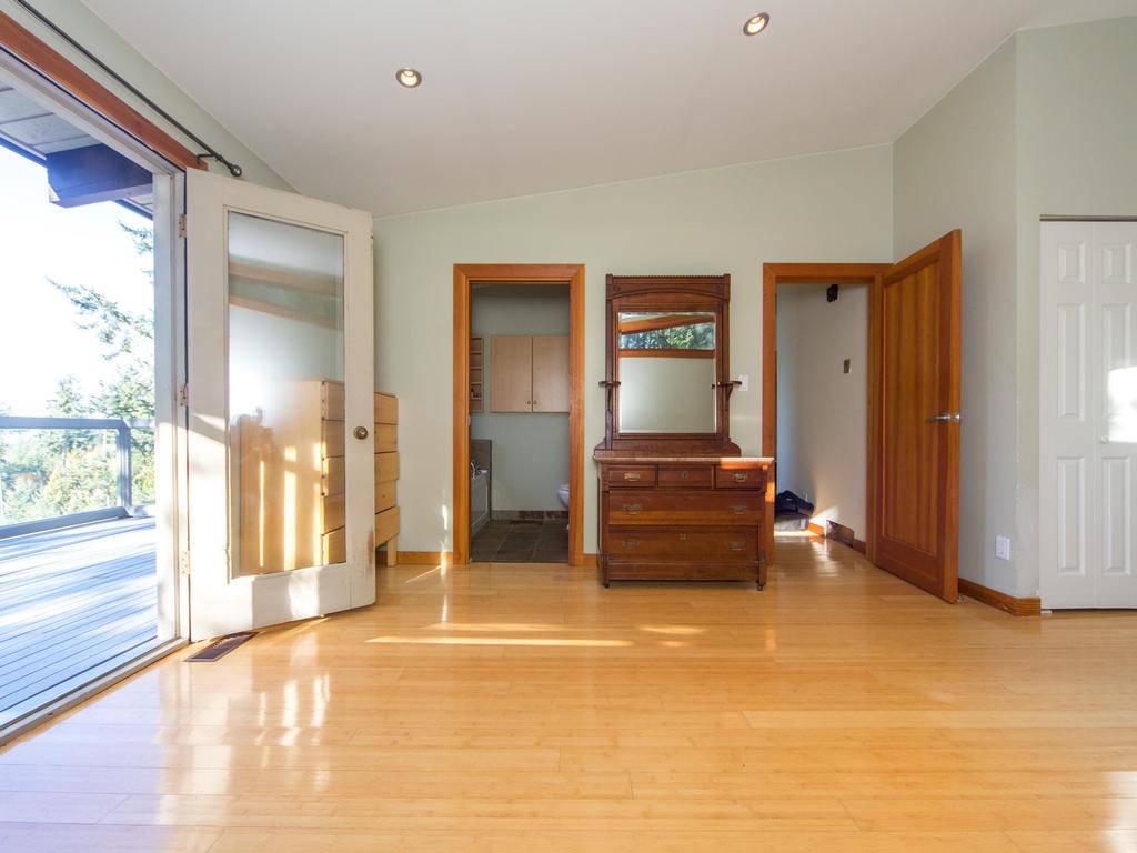 Listing Image for R3100000