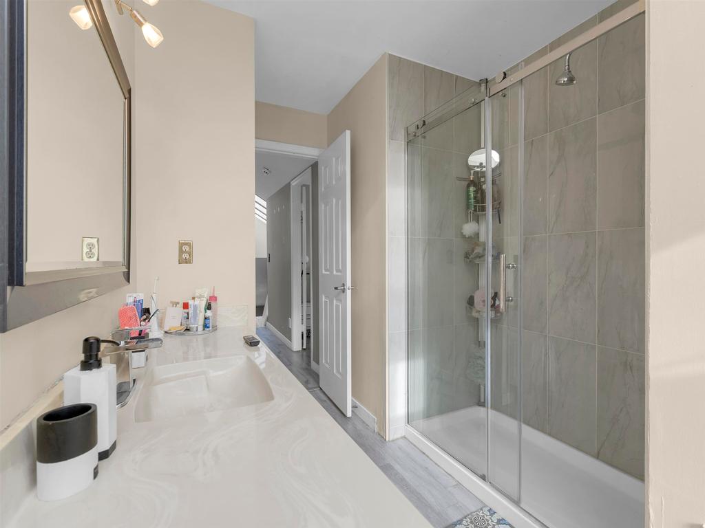 Listing Image for R3100003