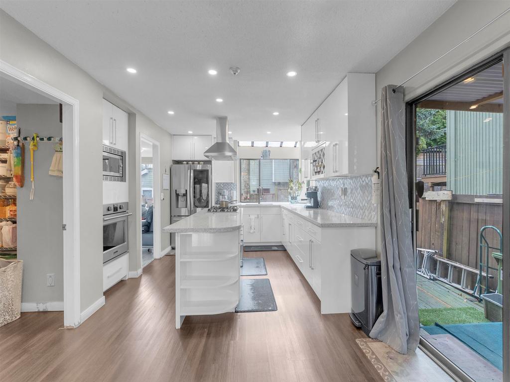 Listing Image for R3100003