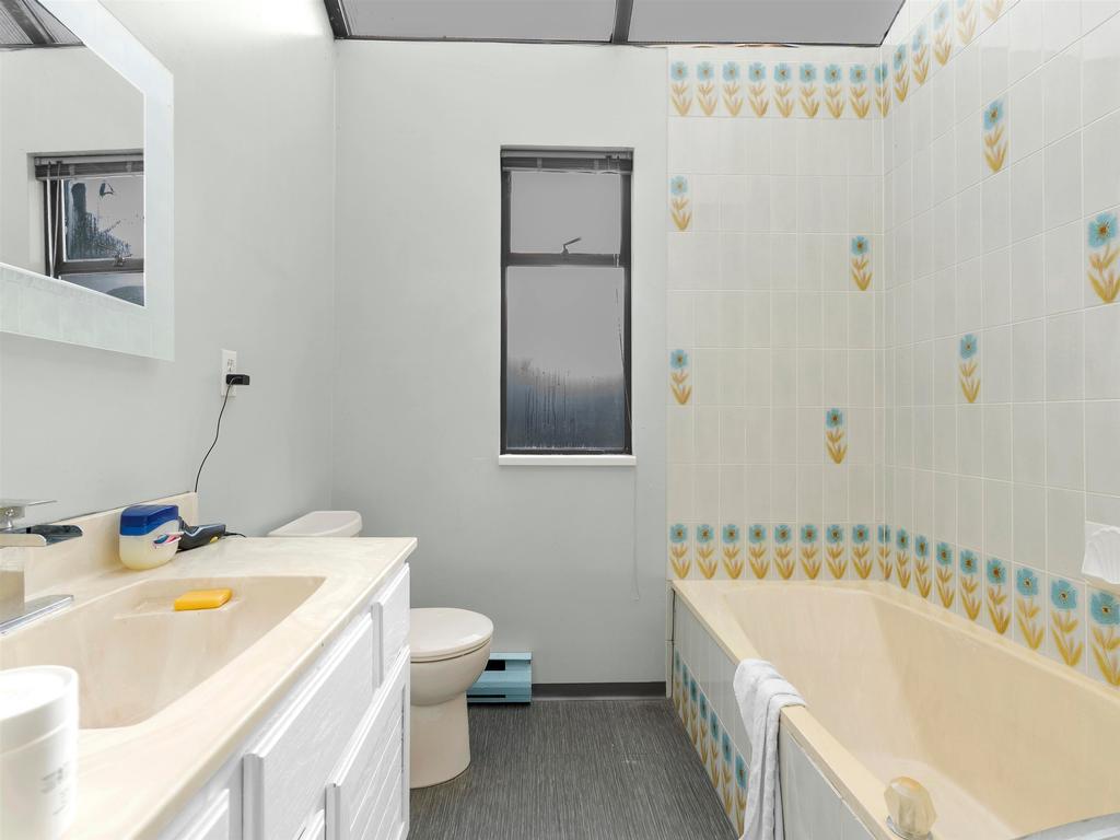 Listing Image for R3100003