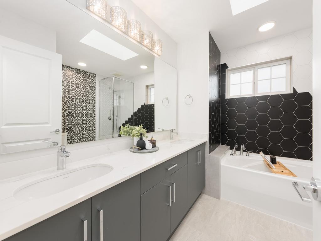 Listing Image for R3100005