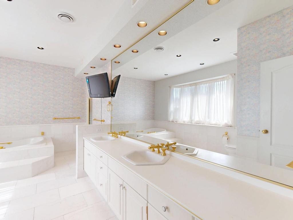 Listing Image for R3100007