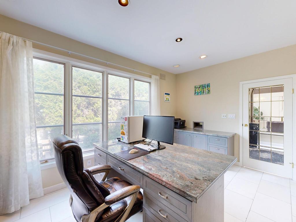 Listing Image for R3100007