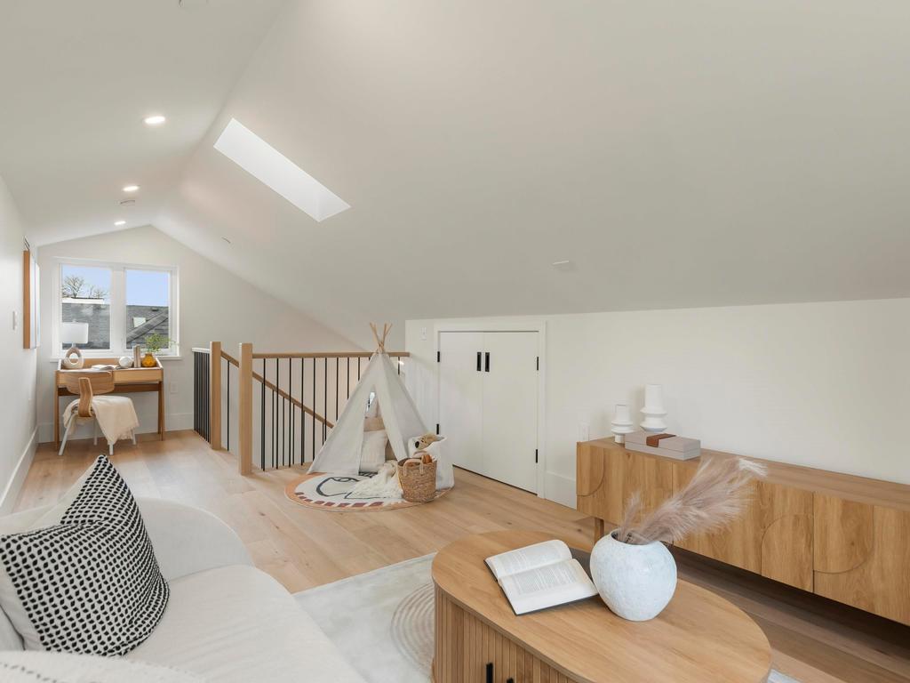 Listing Image for R3100009