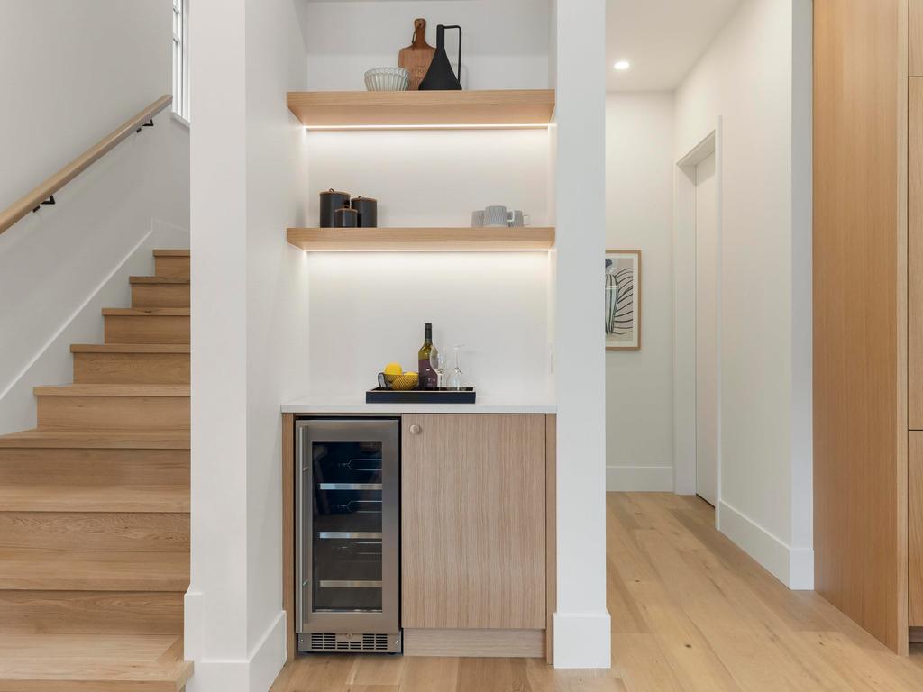 Listing Image for R3100009