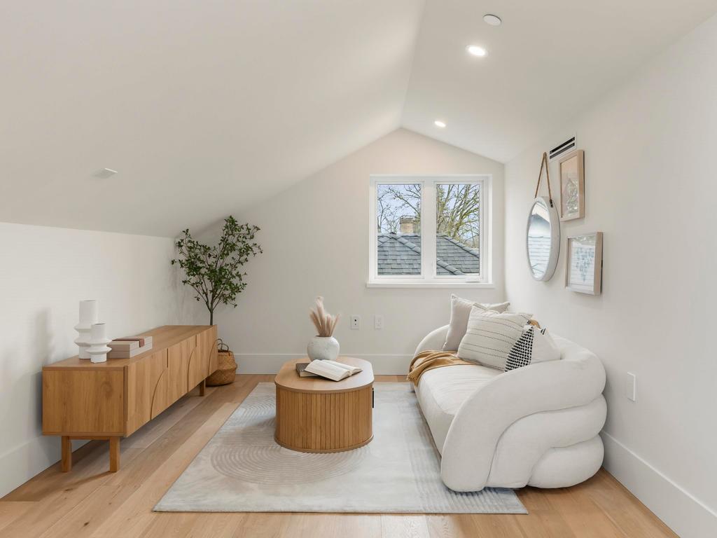 Listing Image for R3100009