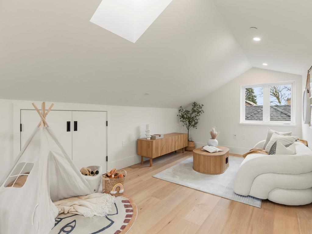 Listing Image for R3100009