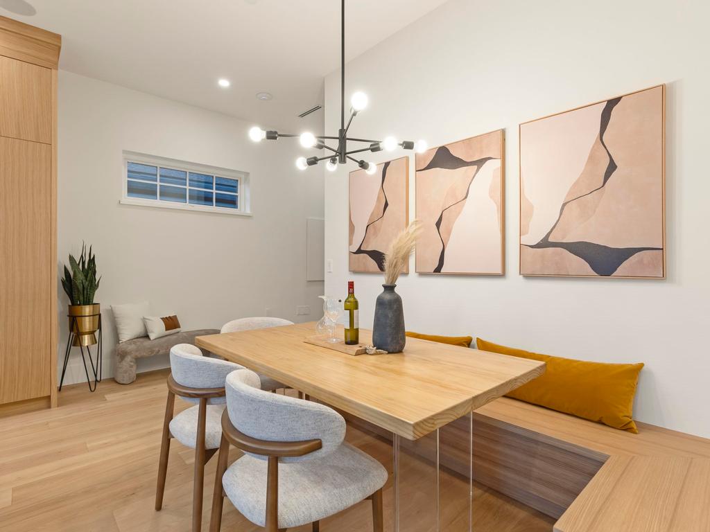 Listing Image for R3100010