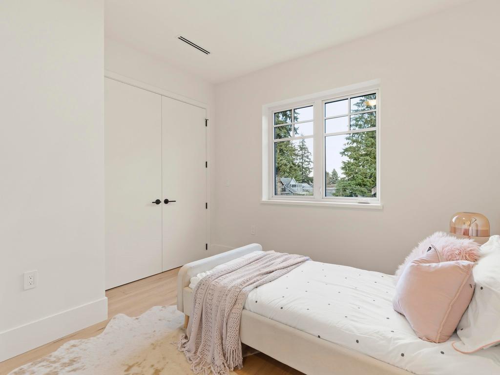 Listing Image for R3100010