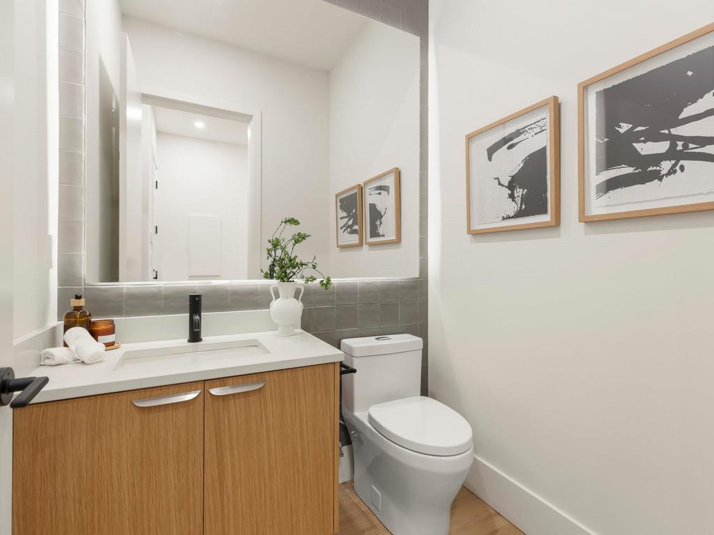 Listing Image for R3100010