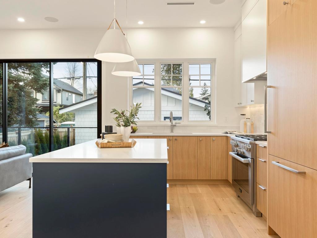 Listing Image for R3100010