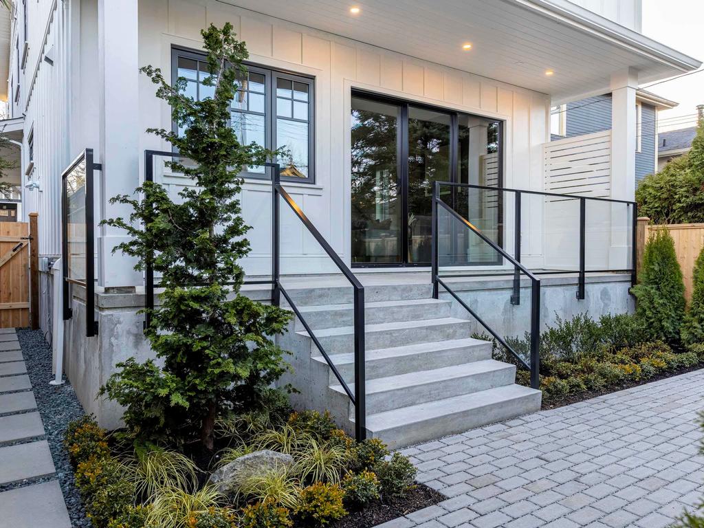 Listing Image for R3100010