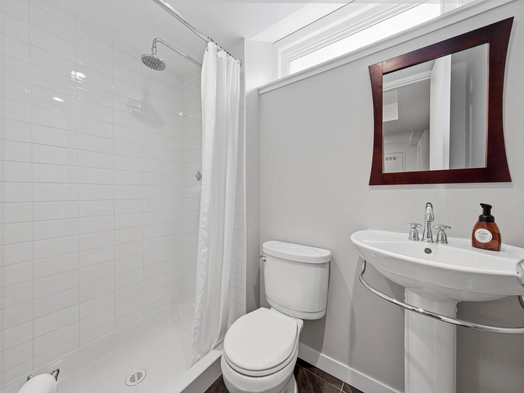 Listing Image for R3100015