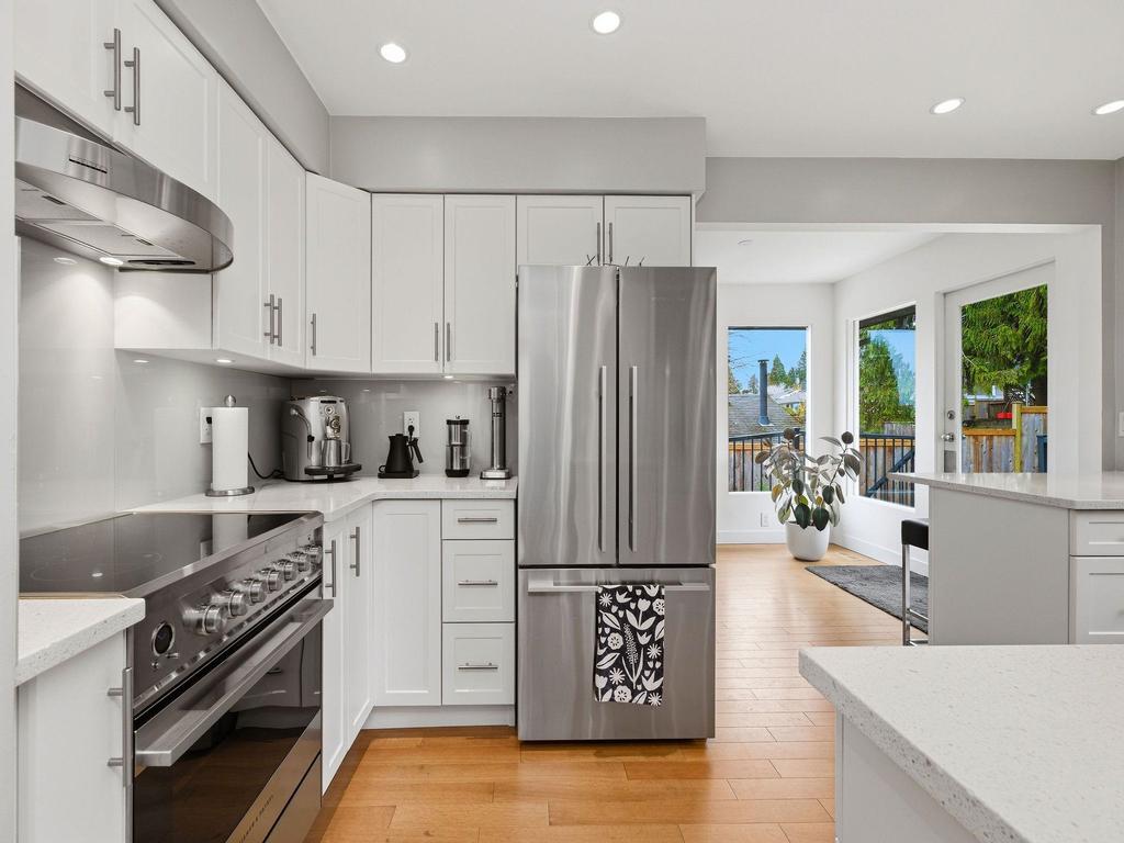 Listing Image for R3100015