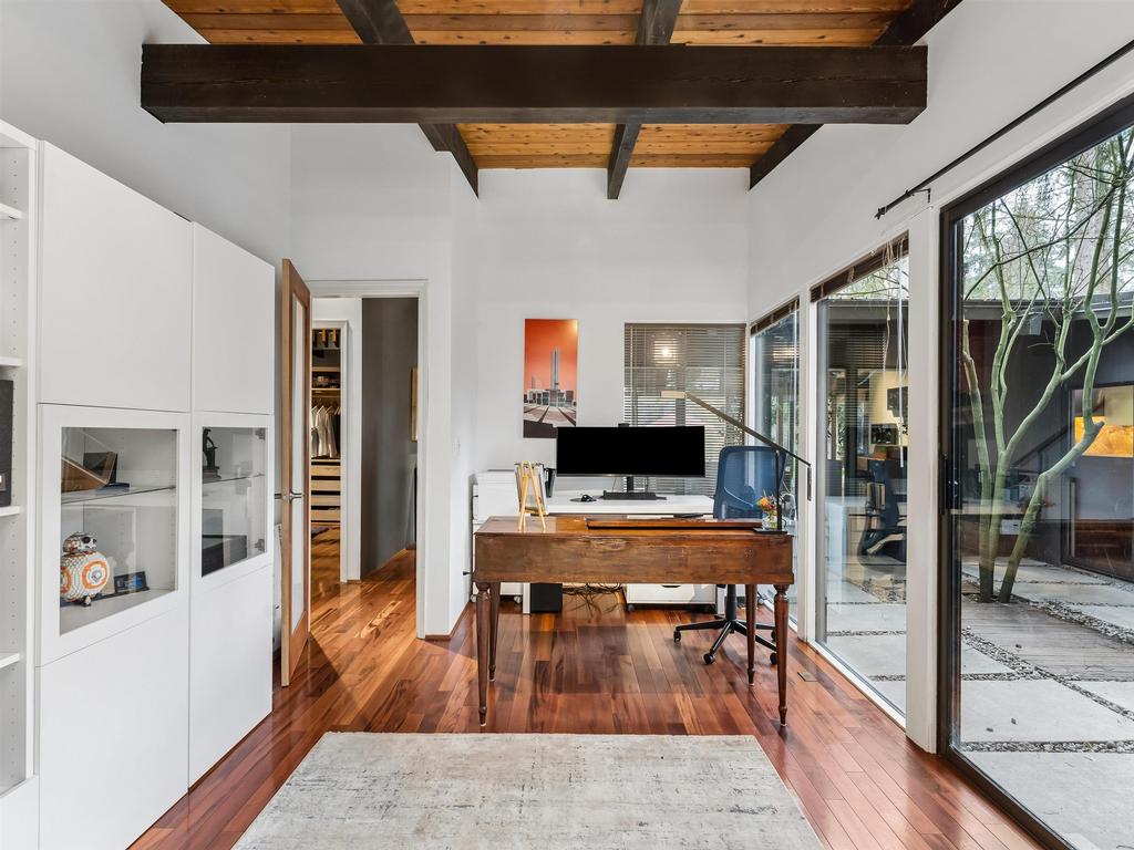 Listing Image for R3100022