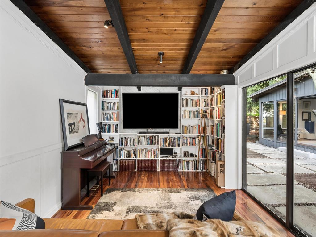 Listing Image for R3100022