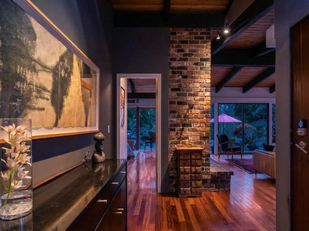 Listing Image for R3100022